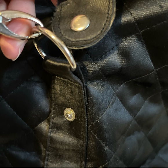 UPS Black Glossy Quilted Women's Tote Bag w/ zipper removable straps and pockets - Picture 14 of 16